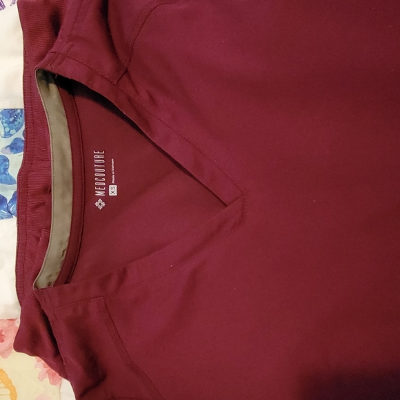 Scrub set - Picture 10 of 10